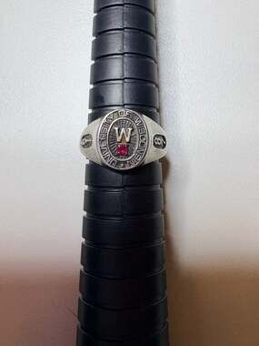Vintage 1987 University of Wisconsin Class Ring, Herff Jones Ultrium, Size 5.5